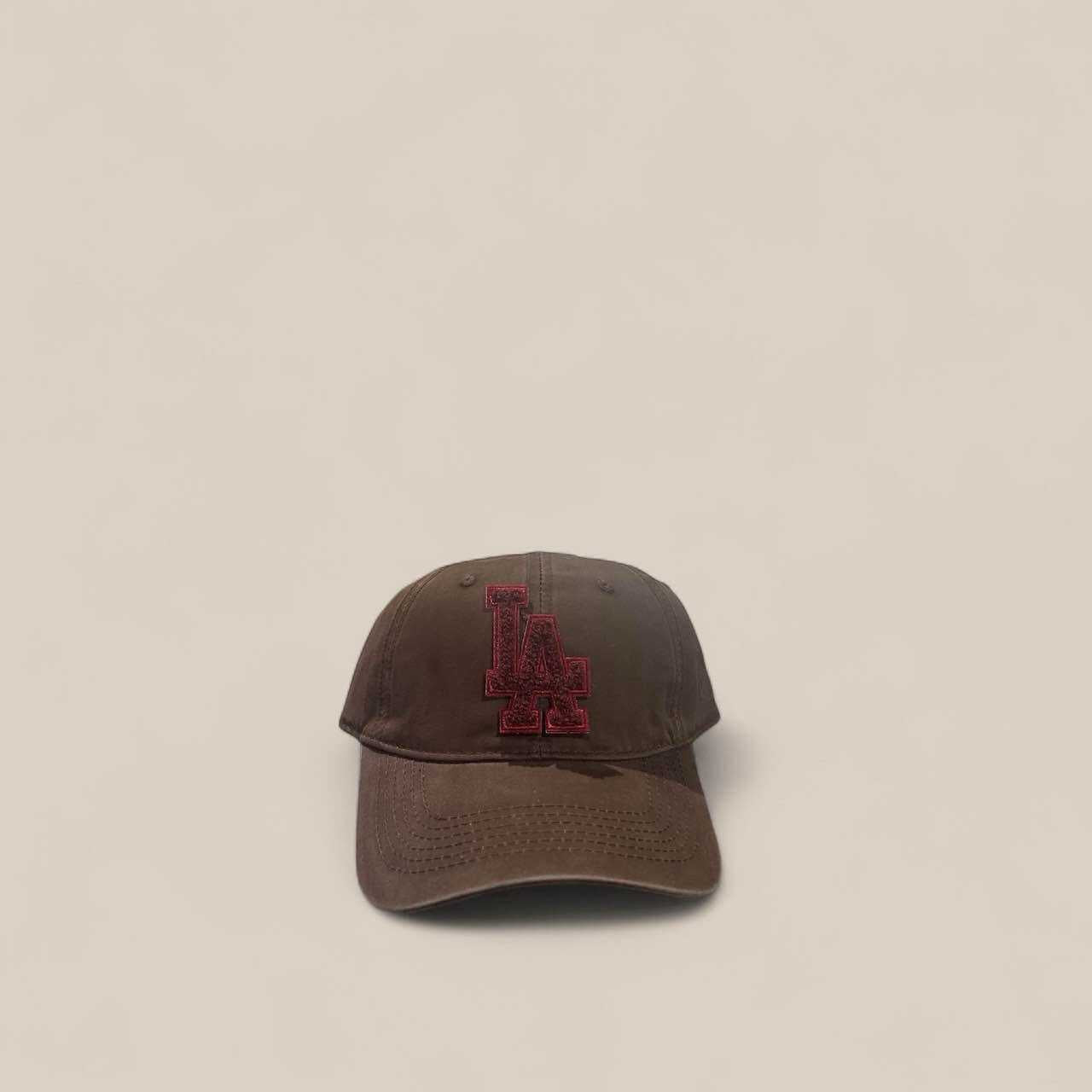 Casquette lettre