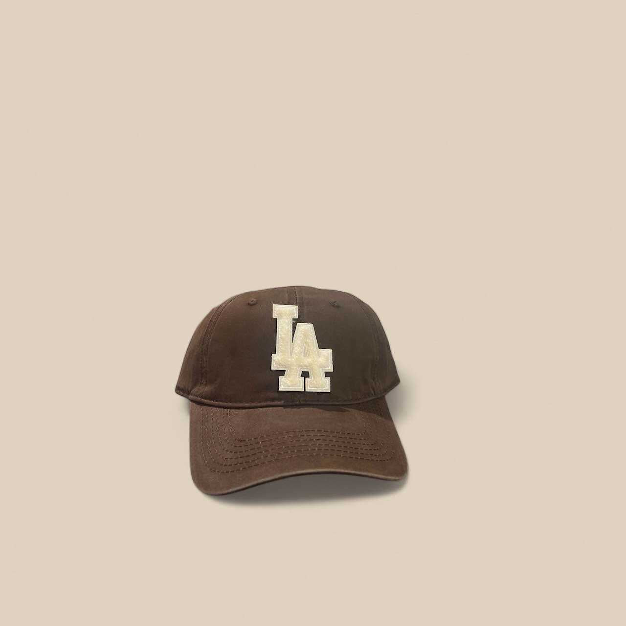 Casquette lettre