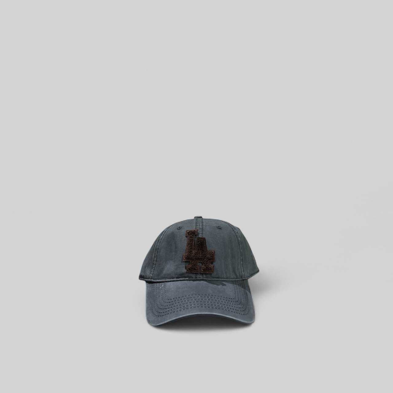 Casquette lettre