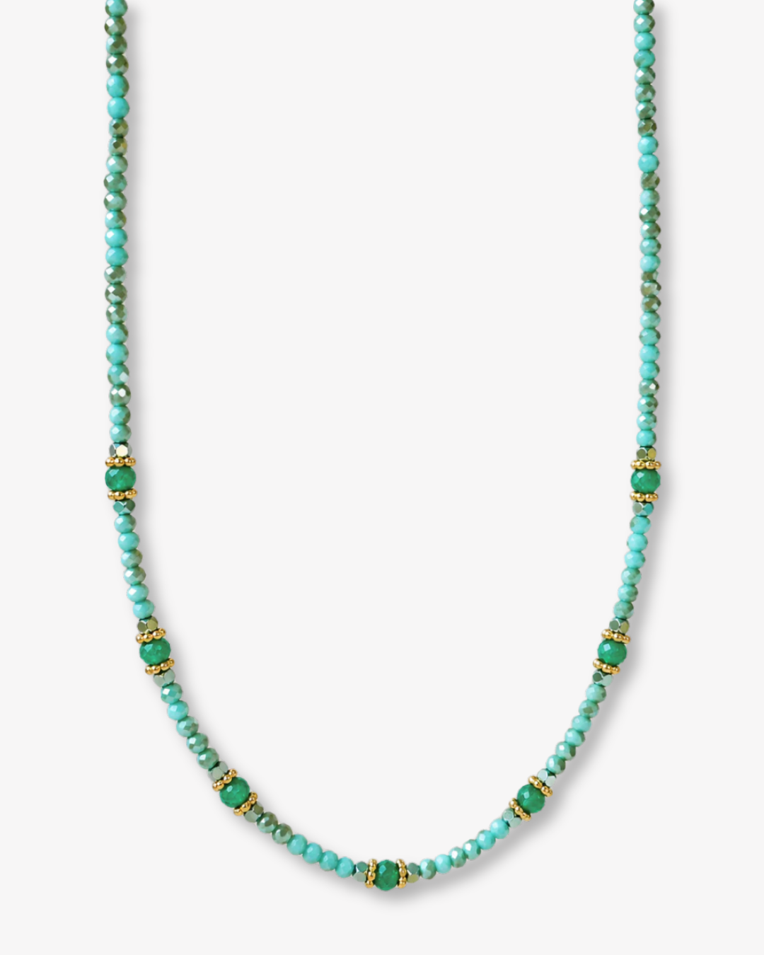 Collier Nola