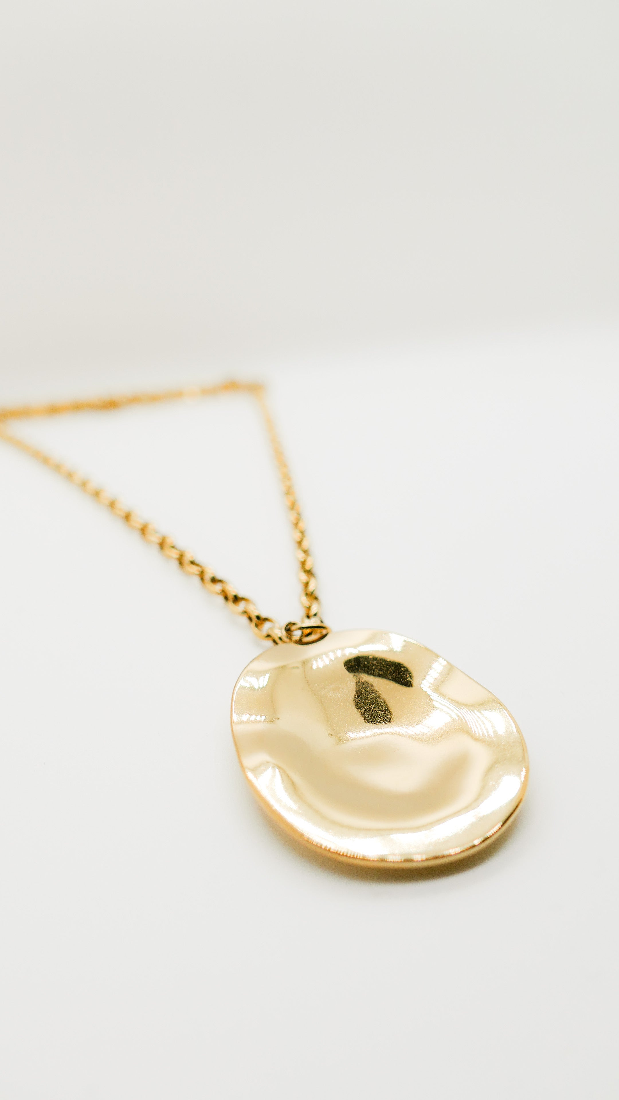 Collier Ema