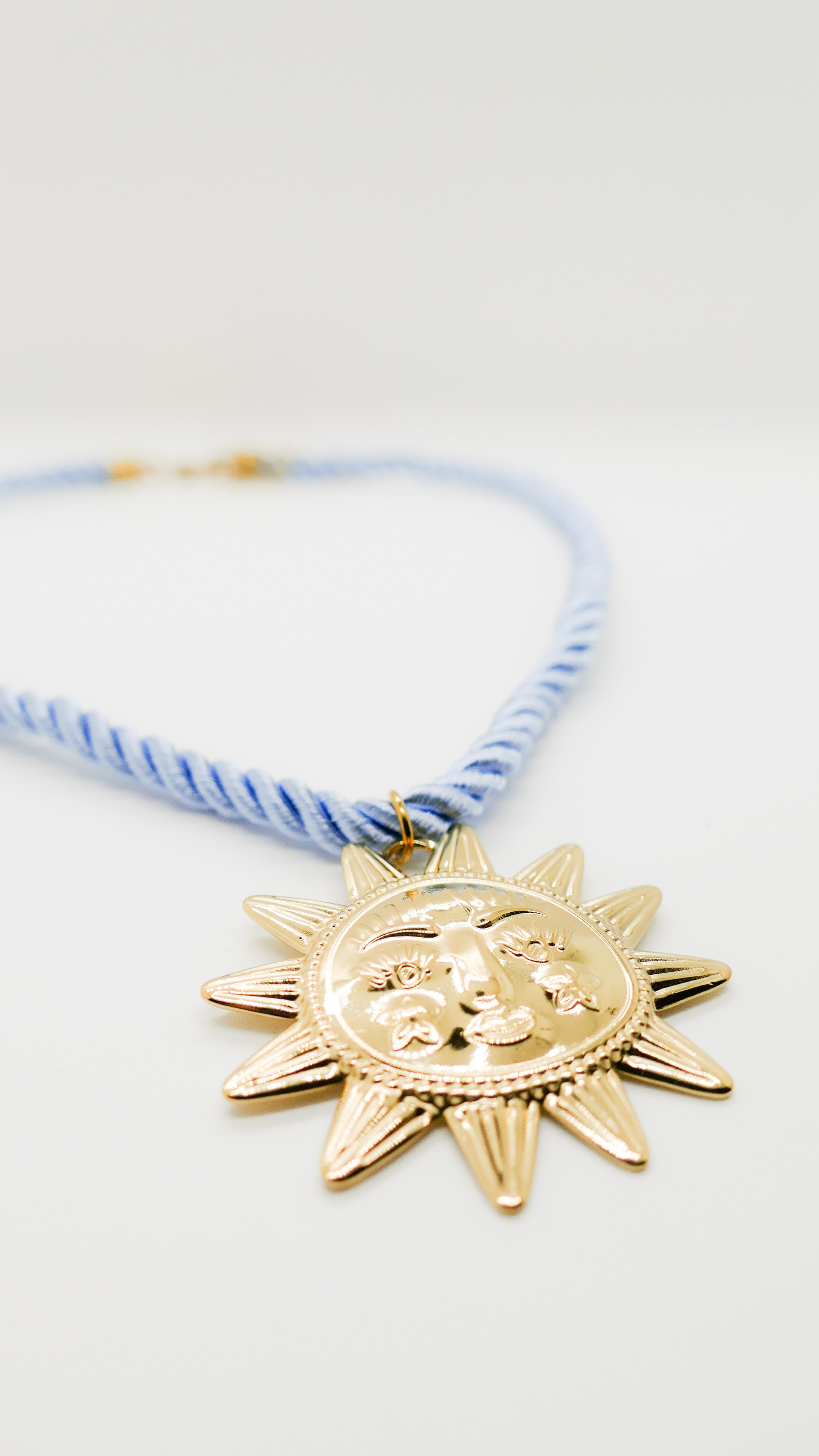 Collier Sola