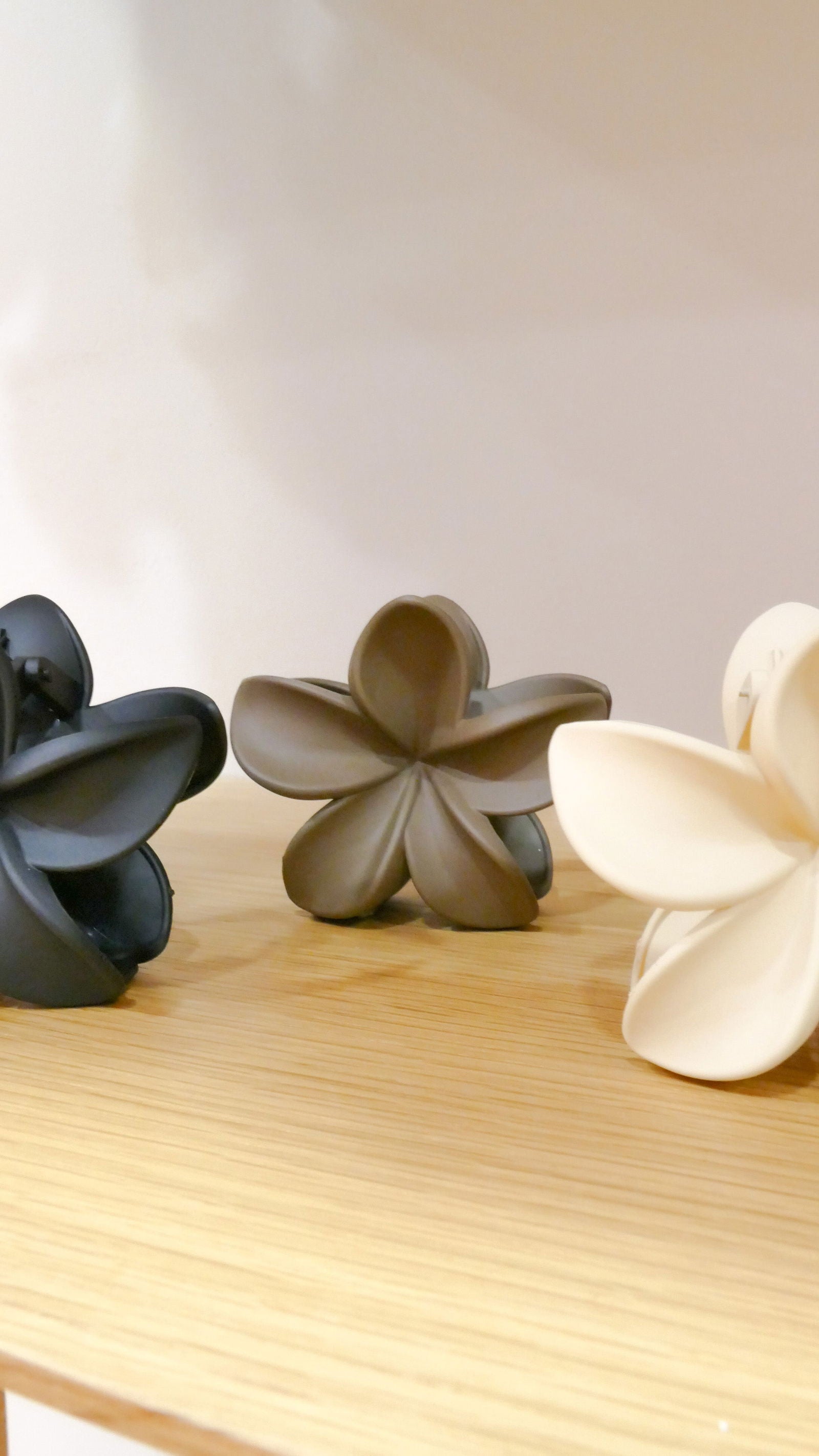Pince fleurs tiaré - Atelier 628